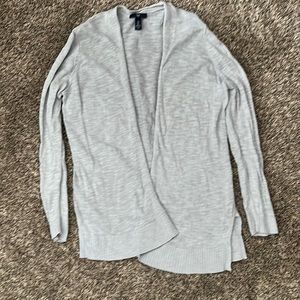 💫3 for $25!!!  Gap gray cardigan